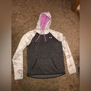 Camo under armour hoodie